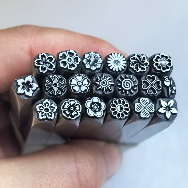 Jewelry Making Anvil - مجموعة أدوات نقش وتشكيل المعادن الاحترافية،